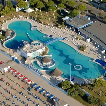 Marina Aparthotel