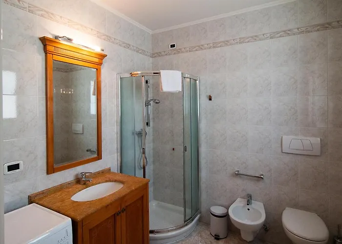 Marina Aparthotel 4*