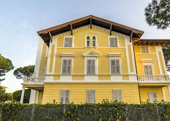 Aparthotel Marina 4*